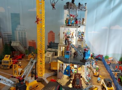Construyendo disparates
